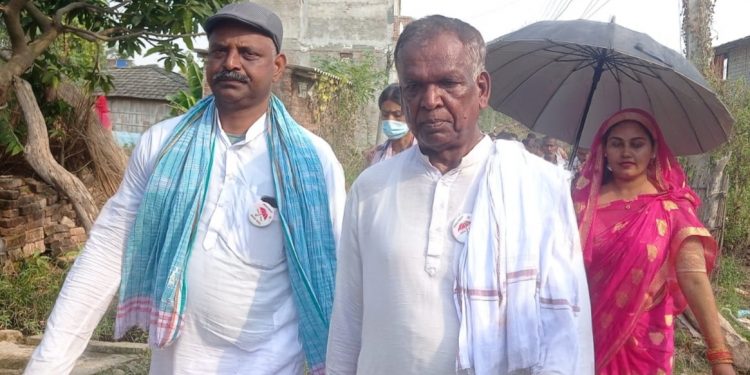 उम्मेदवार महाजन र ज्ञानेन्द्र घरदैलोमा व्यस्त