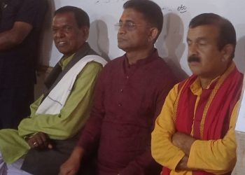 धनुषा निर्वाचन क्षेत्र नं ४ मा नेकपा एमाले र नेपाली कांग्रेसबीच  कडा प्रतिस्पर्धा