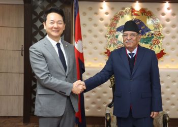 प्रधानमन्त्री र कोरियाली दूतबीच भेटवार्ता