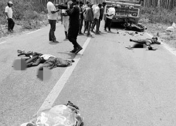 महोत्तरीमा बसको ठक्करबाट तीजनाको मृत्य