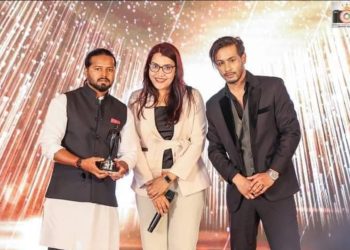 मधेशका चर्चित मोडल अरुण बेस्ट मोडेलको अवार्डबाट सम्मानित