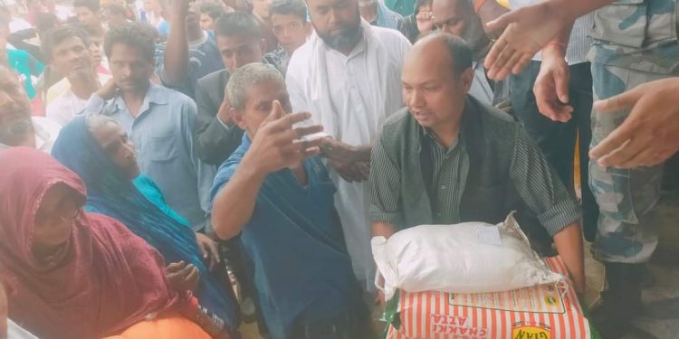 दलित सरोकार मञ्चद्धारा आगलागी पीडित परिवारलाई राहत