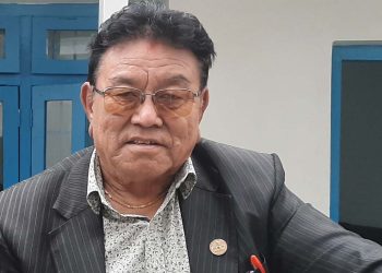 जिल्ला प्रहरी परिसरमा उपस्थित भए पूर्वसांसद शेर्पा