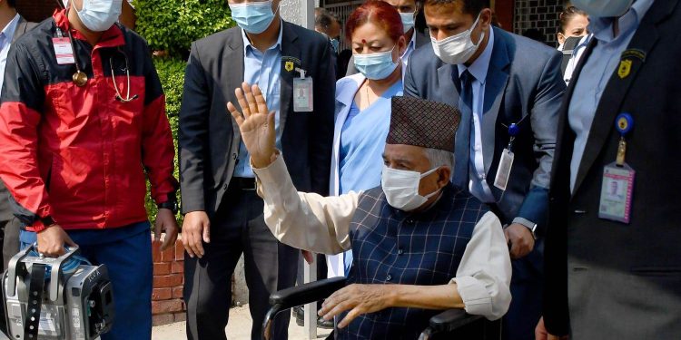 राष्ट्रपति पौडेल अस्पतालमा भर्ना