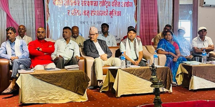 दलितका अत्याचारविरुद्ध सम्पूर्ण दलित एकजुट हुनुपर्ने : आयोग अध्यक्ष विश्वकर्मा