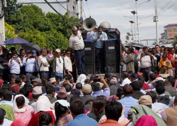 राहत शिक्षकहरु सडकमा