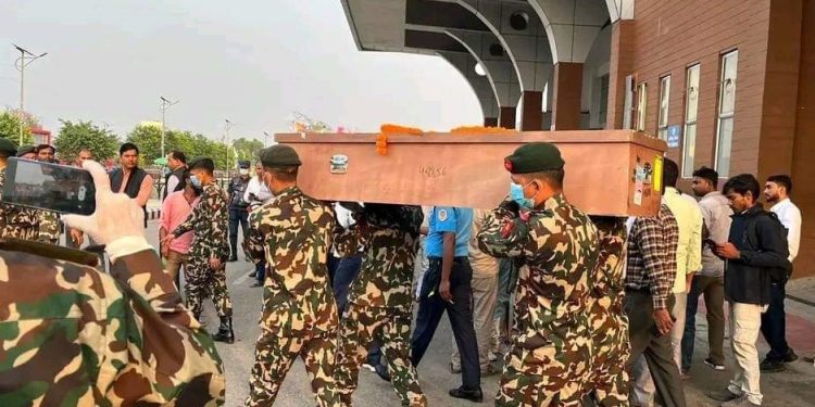 आनन्द साहको शव धनुषा ल्याइयो