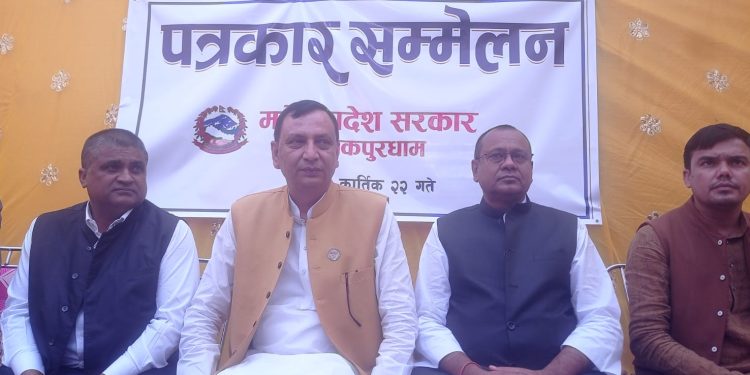 प्रहरी समायोजनका लागि संघीय सरकारसँग वारपारको लडाई हुन्छ : मुख्यमन्त्री यादब