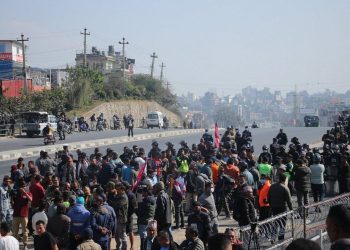 बल्खु चोकमा तनाव, दुबै समुह बिच झडप