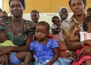 अफगानिस्तानमा १० लाखभन्दा बढी बालबालिका कुपोषणको जोखिममा : डब्लुएचओ