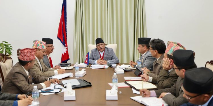 जनताको आशा बचाउन गम्भीर भएर काम गर्न प्रधानमन्त्रीको निर्देशन