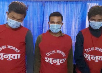 पेस्तोल र गोलीसहित ३ जना पक्राउ