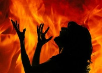 मधेश प्रदेश : महिलाले आफ्नै शरीरमा आगो लगाउँदा जलेर मृत्यु