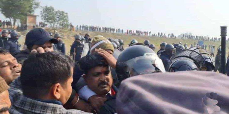 मधेशका शिक्षा मन्त्री यादव प्रहरीबाट कुटिए