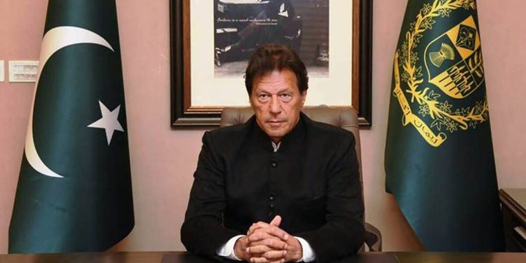 पाकिस्तानका पूर्वप्रधामन्त्री खानलाई १० वर्ष जेल सजाय