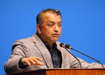 विश्वविद्यालयको नेतृत्व नियुक्ति गर्नुपर्छ : गगन थापा