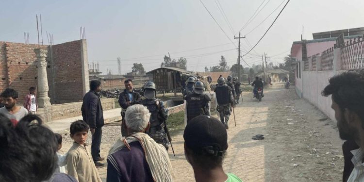 महोत्तरीमा दुई समुदायबीच झडप हुदा ३ जना घाइते