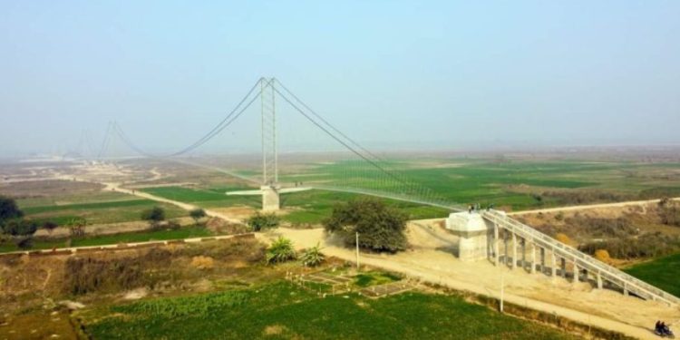 धनुषा र सिरहा जोड्ने नेपालकै ठूलो झोलुंगे पुलको उदघाटन प्रधानमन्त्रीले गर्ने