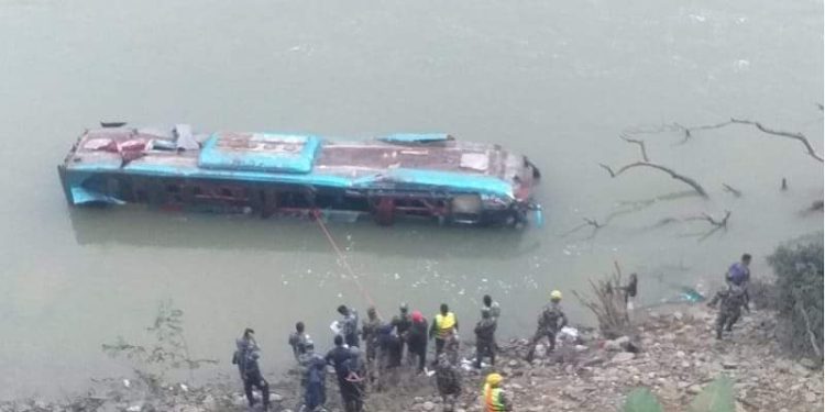 धादिङ बस दुर्घटना अपडेट : मृत्यु हुनेको संख्या सात