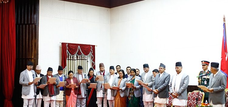 १६ नयाँ मन्त्रीले लिए शपथ