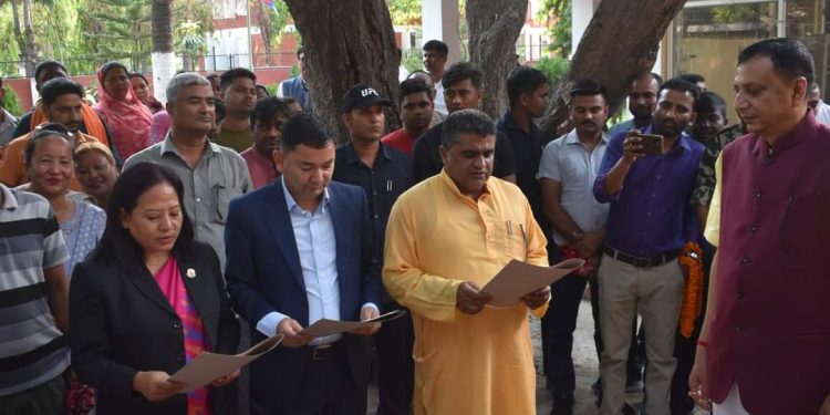 मधेश प्रदेश : तीन मन्त्री र एक राज्यमन्त्रीले लिए सपथ