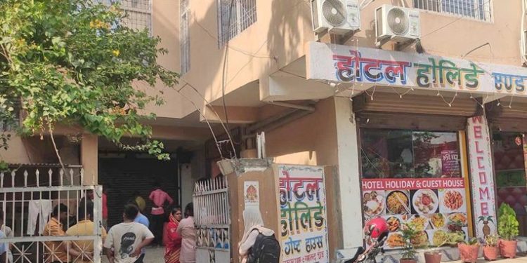 जनकपुरधामको होलि डे होटेलमा महिला र पुरुष मृत फेला