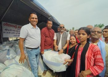 अग्निपीडितलाई लोहारपट्टी नगरपालिकाको सहयोग