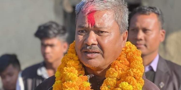 बहुमत नपुगे पछि लुम्बिनी प्रदेशका मुख्यमन्त्रीले राजीनामा दिँदै