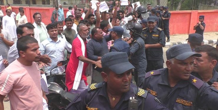 सिरोहिया पक्राउविरुद्ध जनकपुरमा प्रदर्शन