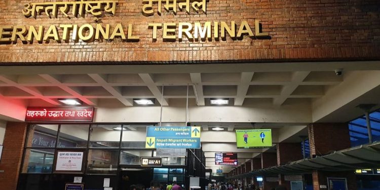 त्रिभुवन अन्तर्राष्ट्रिय विमानस्थलबाट सुनसहित एक युवा पक्राउ