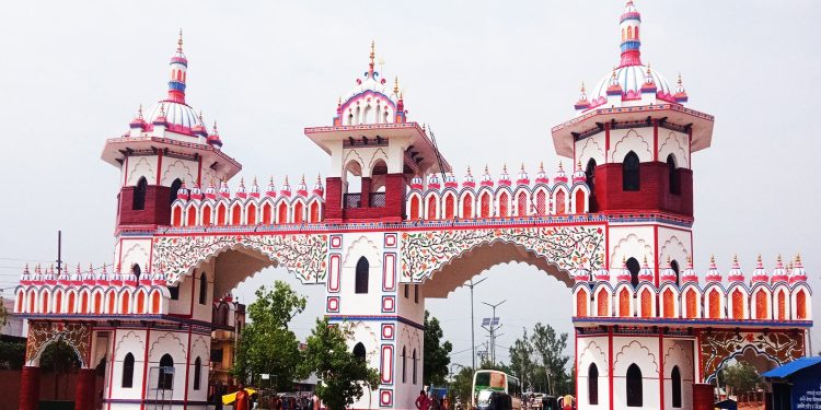 जानकी मन्दिरको अनुभूति गराउने प्रवेशद्वार निर्माण