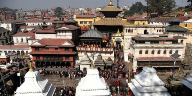 पशुपतिनाथ मन्दिरका चारवटै ढोका खुला