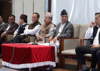 राजनीतिक स्थितिले राजनीतिमा तरंग आइरहेका बेला कांग्रेस बैठक जारी