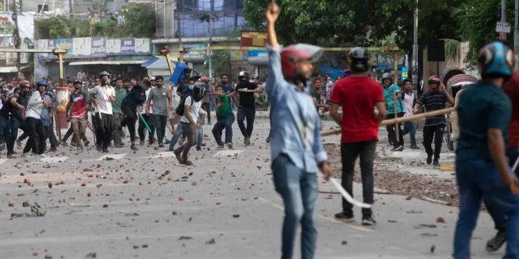 बंगलादेशमा अध्ययनरत आज १७ जना विद्यार्थी फर्कदै