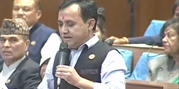 गिरीबन्धुबारे अनुसन्धान गर्न नेपाली काँग्रेसका सांसद शर्माको आग्रह