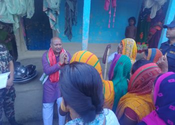 किन पुगे मुख्यमन्त्री सिँह मुसहर बस्ती ?