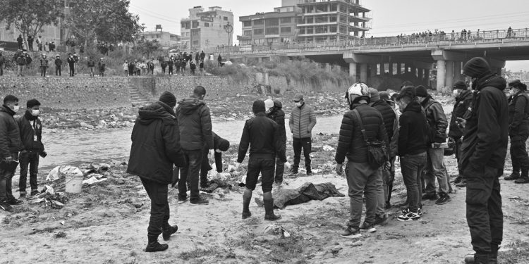 बागमती नदी किनारमा एक पुरुषको शव भेटिए