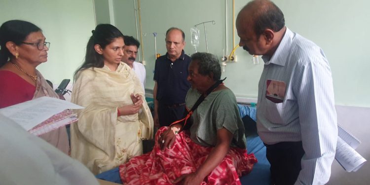 भारतीय राज्यमन्त्री काठमाडौँमा, तनहुँ बस दुर्घटनाबारे बुझ्दै