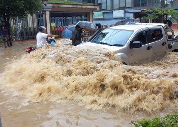 देशभरमा बाढी र पहिरोबाट ६६ जनाको मृत्यु