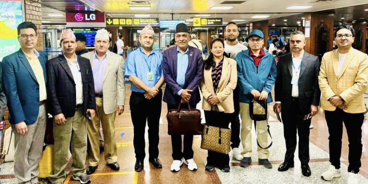 कृषिमन्त्री रामनाथ अधिकारी इटालीको लागि प्रस्थान