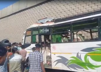 भारत : बस दुर्घटना हुदाँ २२ जनाको मृत्यु