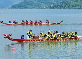 फेवातालमा ‘ड्रागन बोट’ रेस