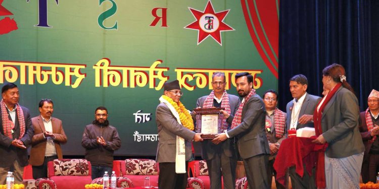 फेरि एकपटक नयाँ क्रान्ति आवश्यक : प्रचण्ड