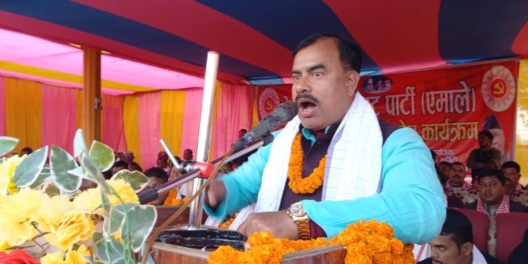 उपेन्द्र यादबले मधेशको इज्जत बेचेर पार्टी टुक्रा टुक्रा पारियो : सन्तोष यादव