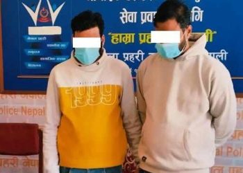 आधा किलो सुनसहित भारतीय नागरिक पक्राउ