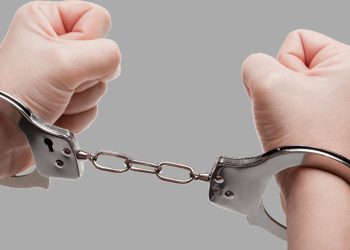 अमेरिका पठाउने भन्दै १ करोड लिएर फरार युवक समातिए