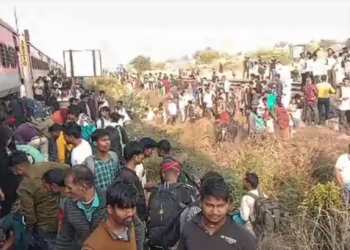 भारतमा रेलले किच्दा ३ नेपालीको मृत्यु