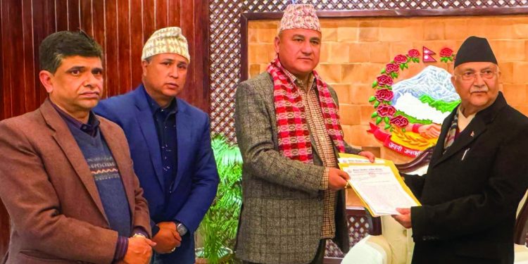 बक्यौता रकम भुक्तानीका लागि प्रधानमन्त्रीलाई आग्रह
