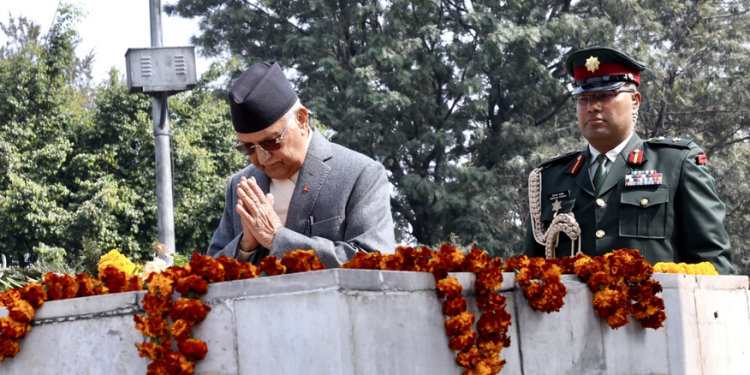 सहिद स्मारक र सहिदगेटमा पुष्पहार