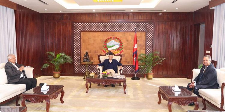 प्रधानमन्त्री र श्रीलंकाका पूर्वराष्ट्रपति विक्रमासिङ्घेबीच भेटघाट